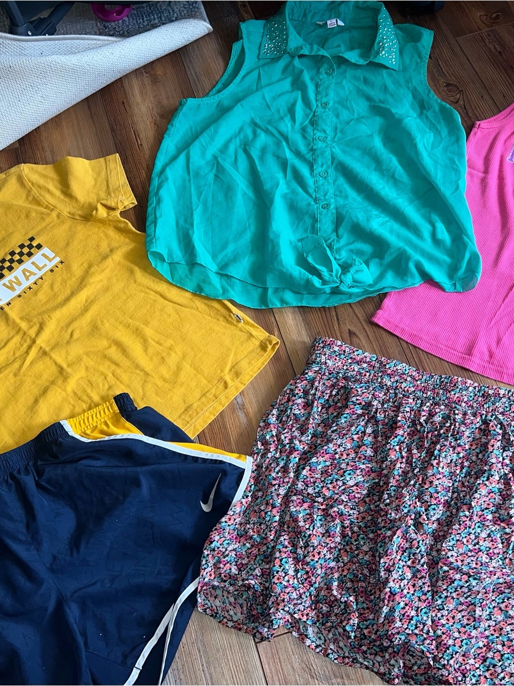 Lot of 15 size Large